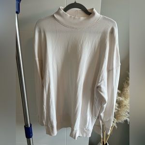 American Eagle Cream Crew Neck - L